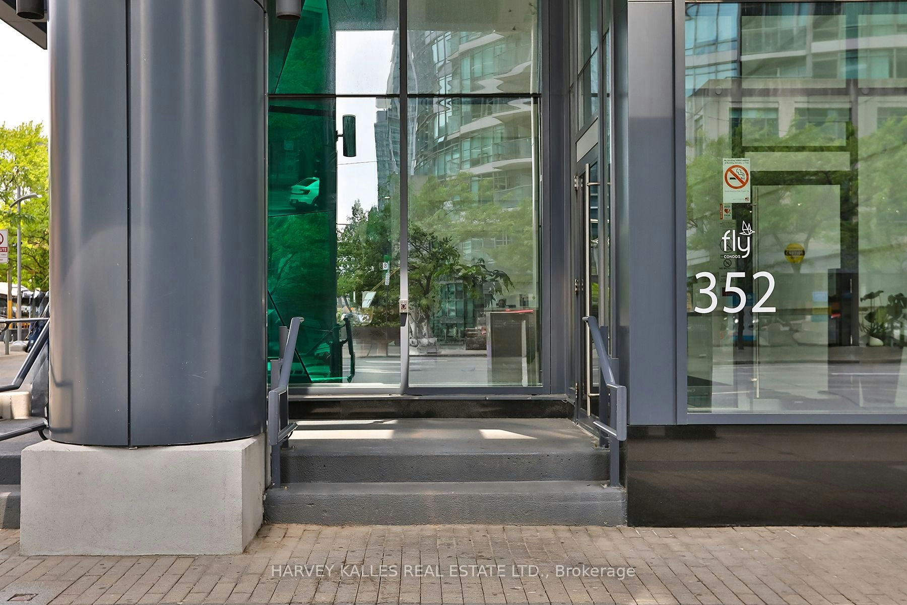 2309-352 Front Street W, Toronto, ON, M5V 0K3 - 2
