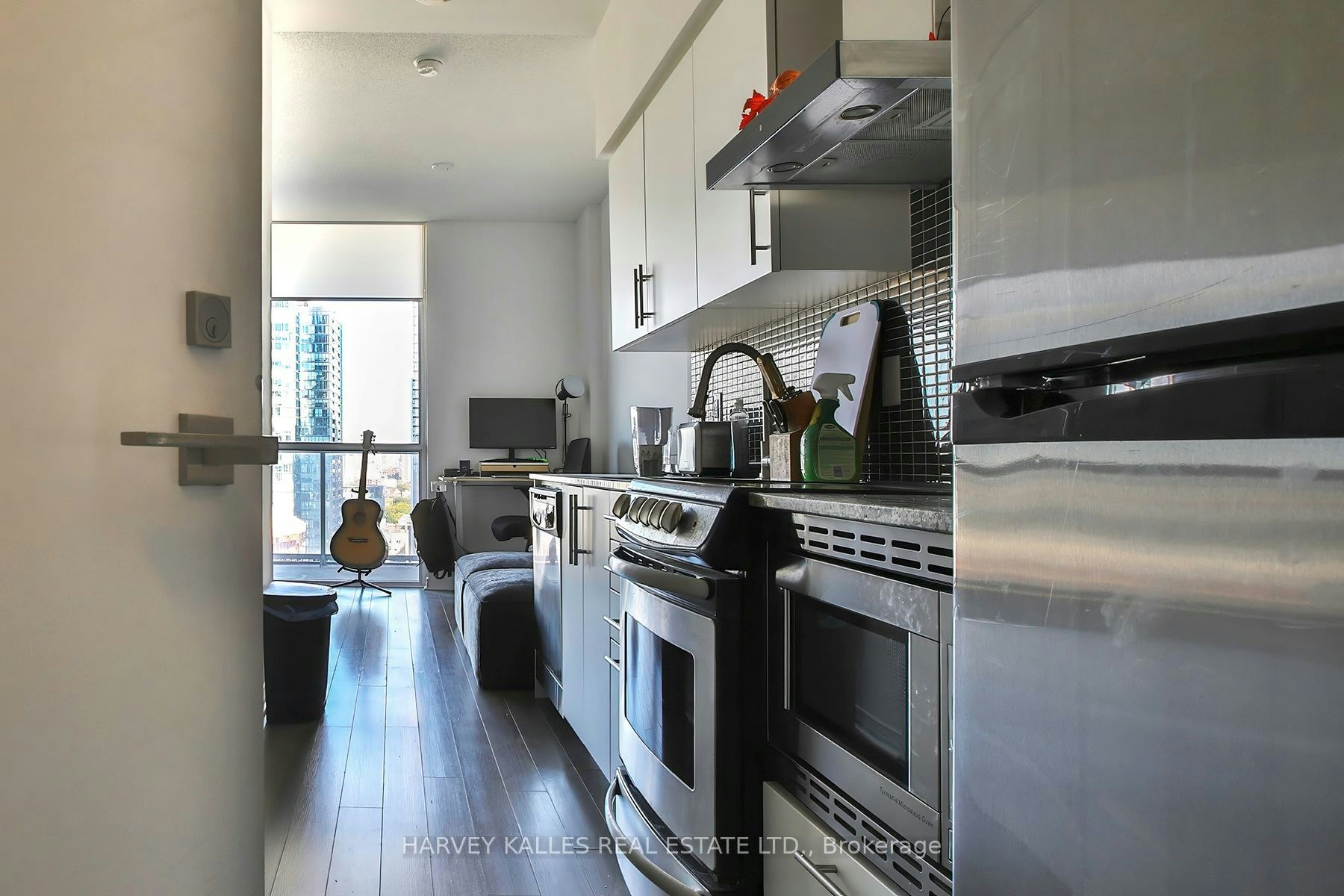 2309-352 Front Street W, Toronto, ON, M5V 0K3 - 5