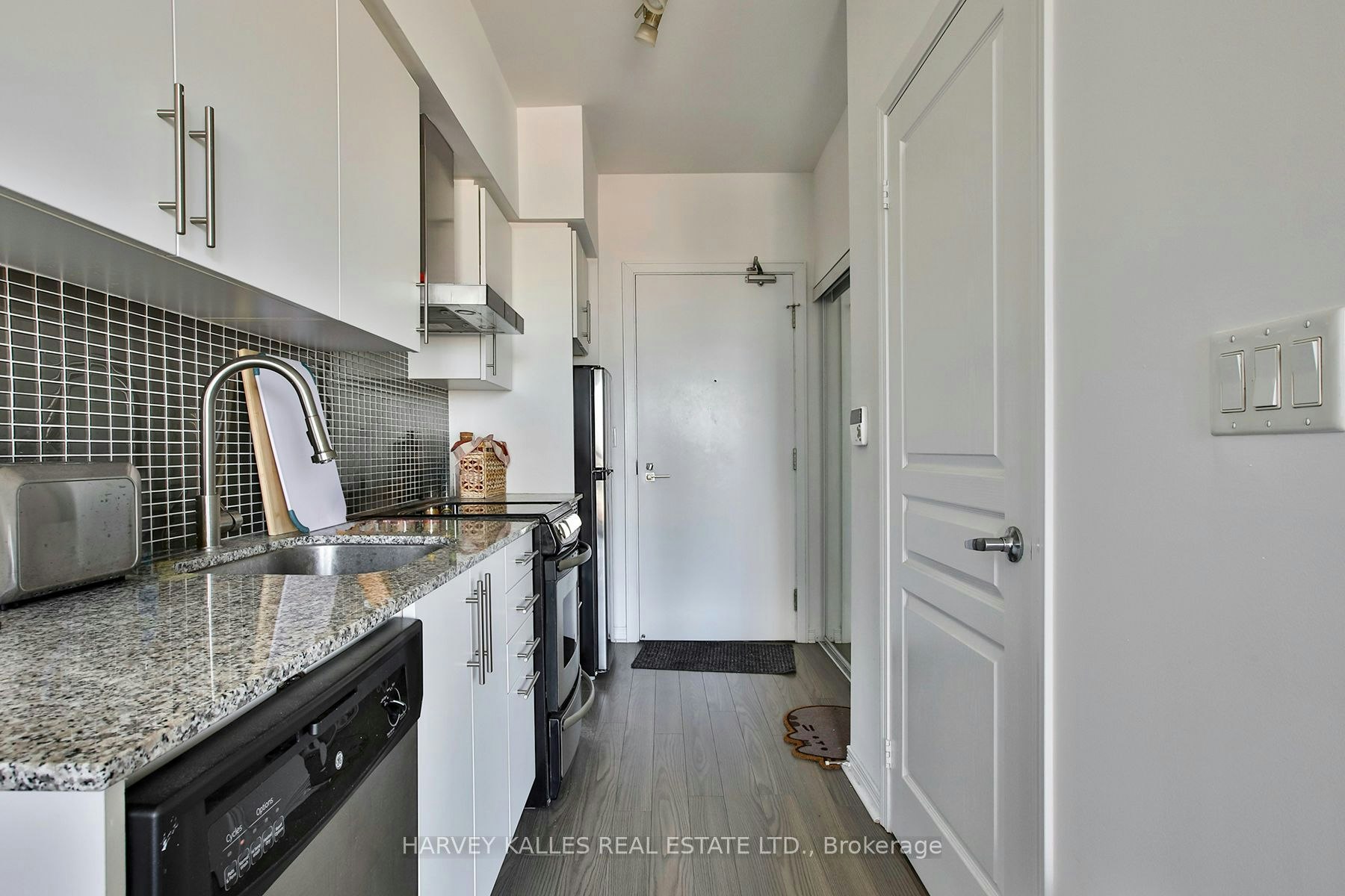 2309-352 Front Street W, Toronto, ON, M5V 0K3 - 3