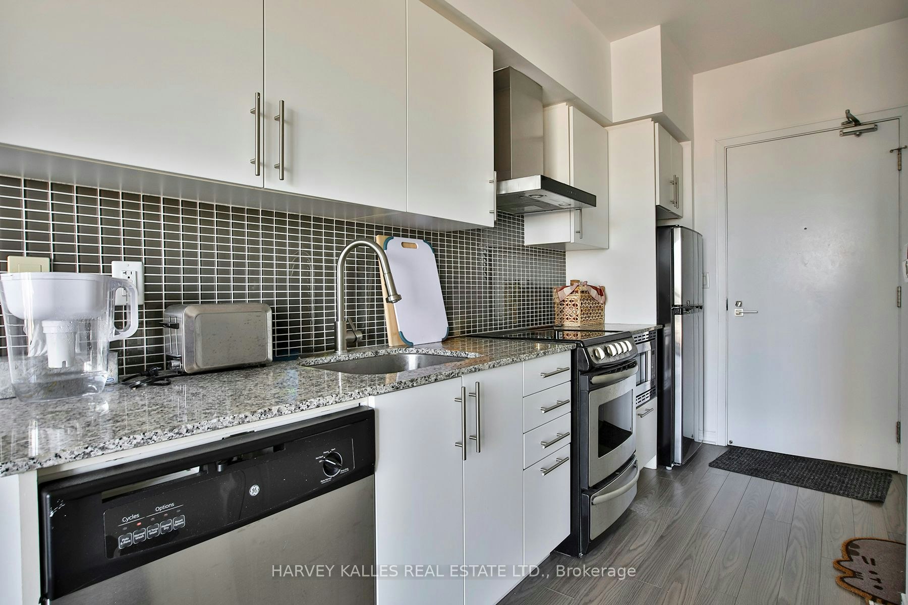 2309-352 Front Street W, Toronto, ON, M5V 0K3 - 4
