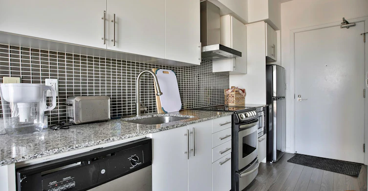 2309-352 Front Street W, Toronto, ON, M5V 0K3 - 4