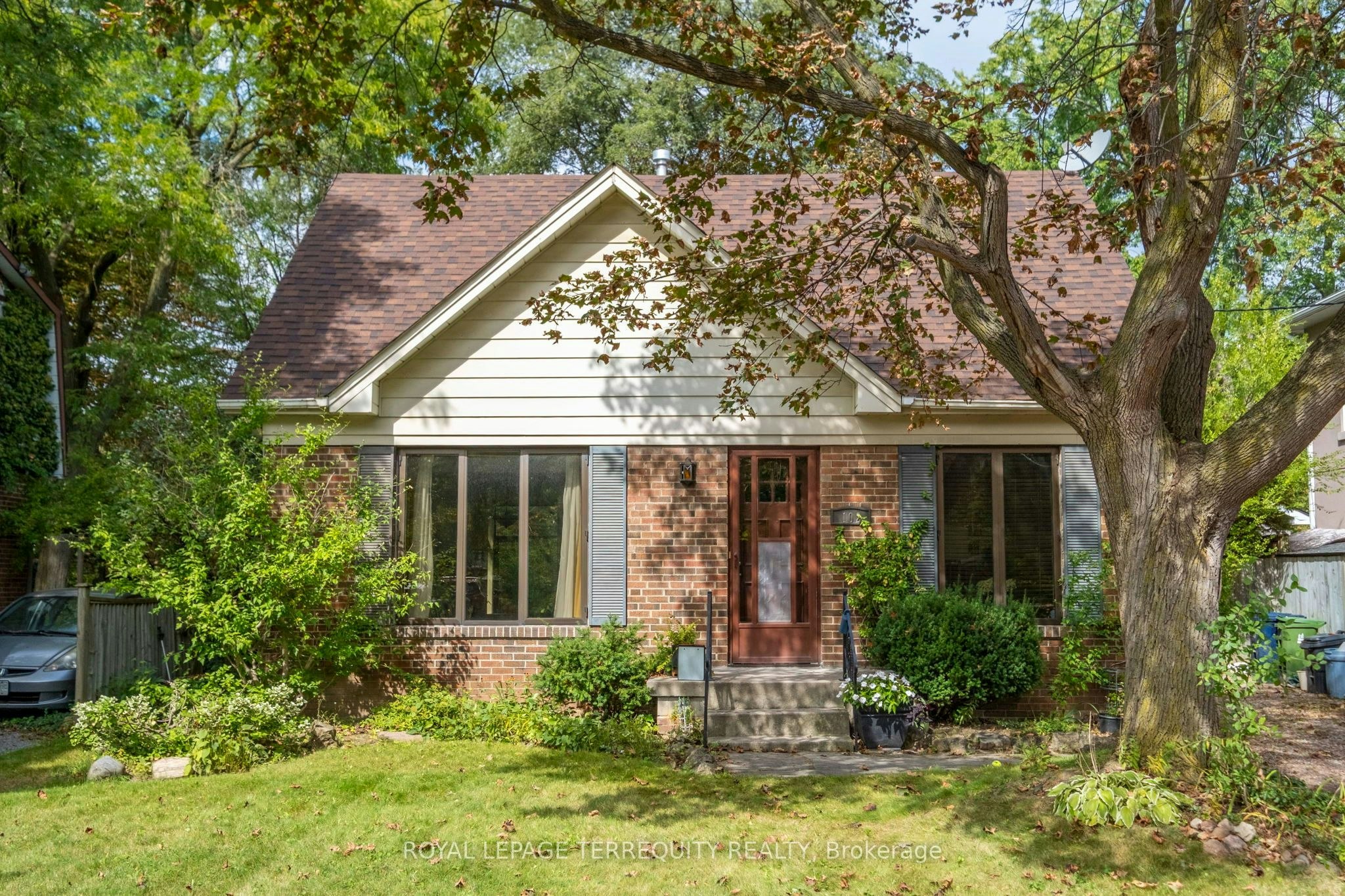 102 Anndale Drive, Toronto, ON, M2N 2X4