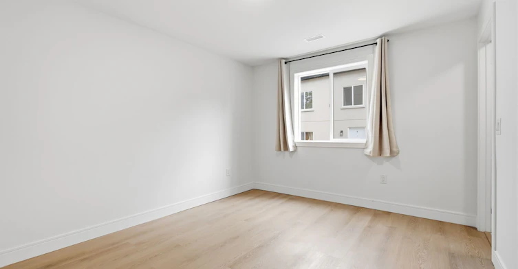 1A-53 Bishop Avenue, Toronto, ON, M2M 1Z4 - 12