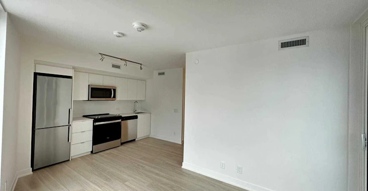 409-30 Tretti Way, Toronto, ON, M3H 0E3 - 8