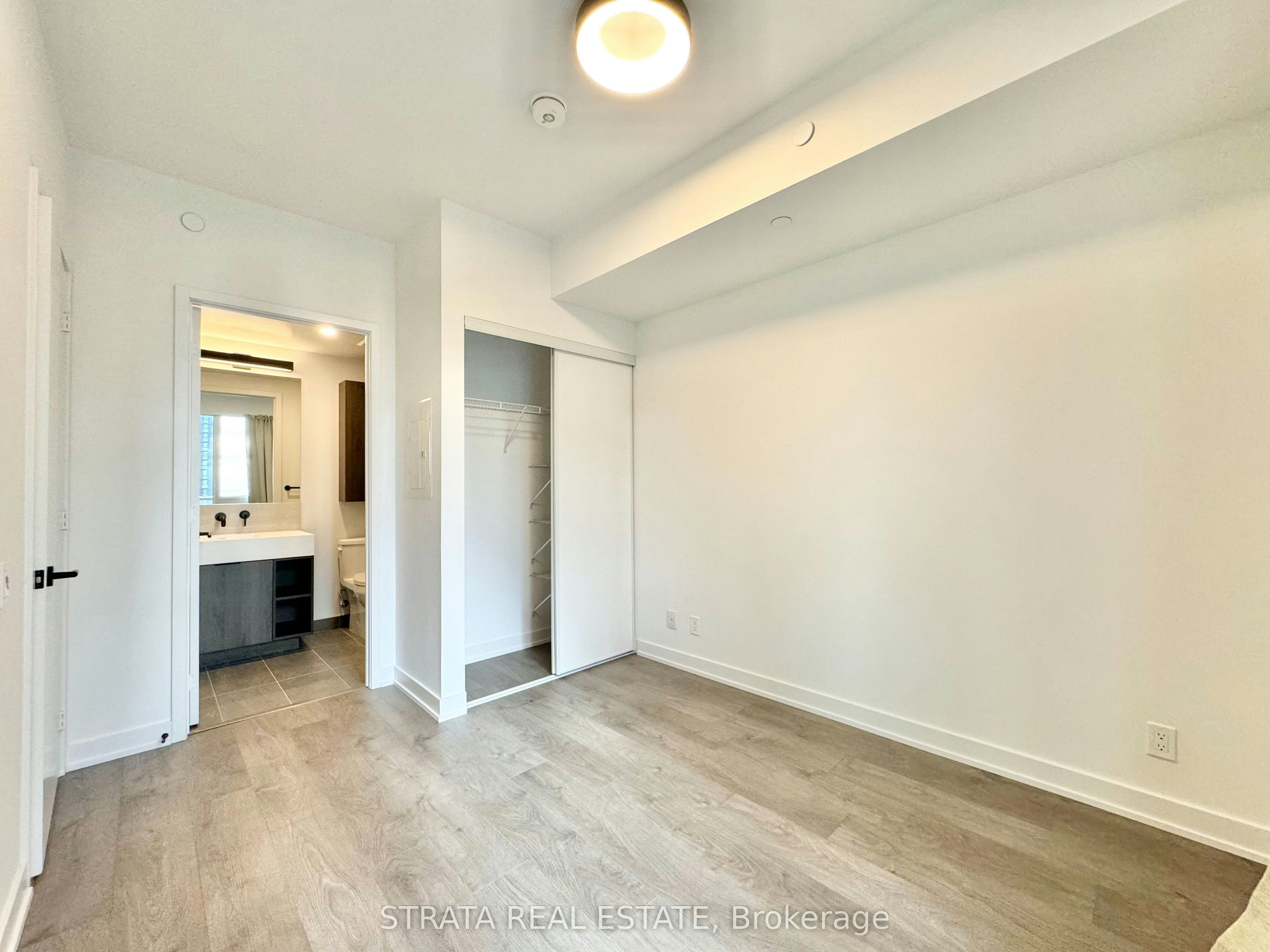 2807-108 Peter Street, Toronto, ON, M5V 2G7 - 7