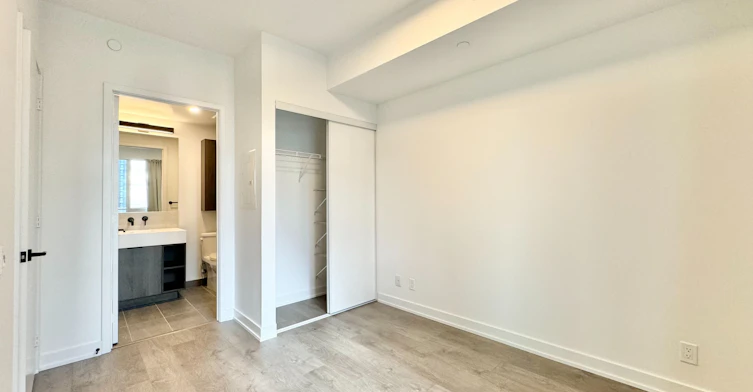 2807-108 Peter Street, Toronto, ON, M5V 2G7 - 7