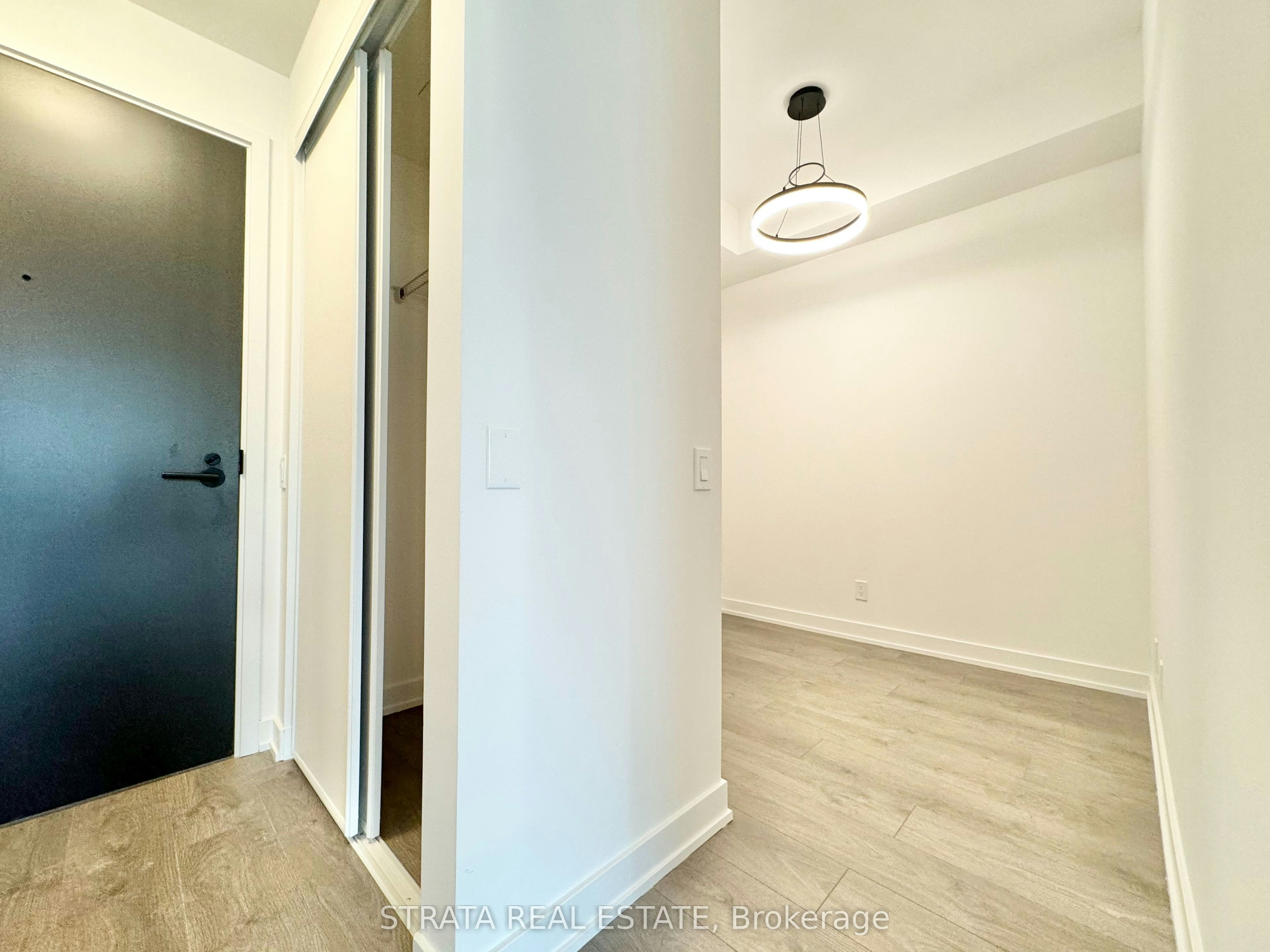 2807-108 Peter Street, Toronto, ON, M5V 2G7 - 12