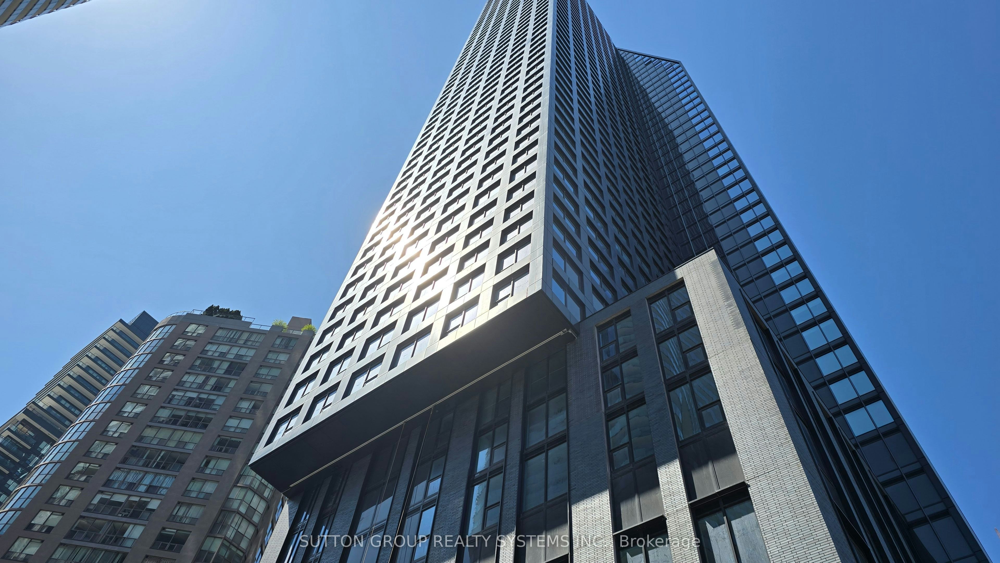 1906-8 Wellesley Street W, Toronto, ON, M4Y 0J5