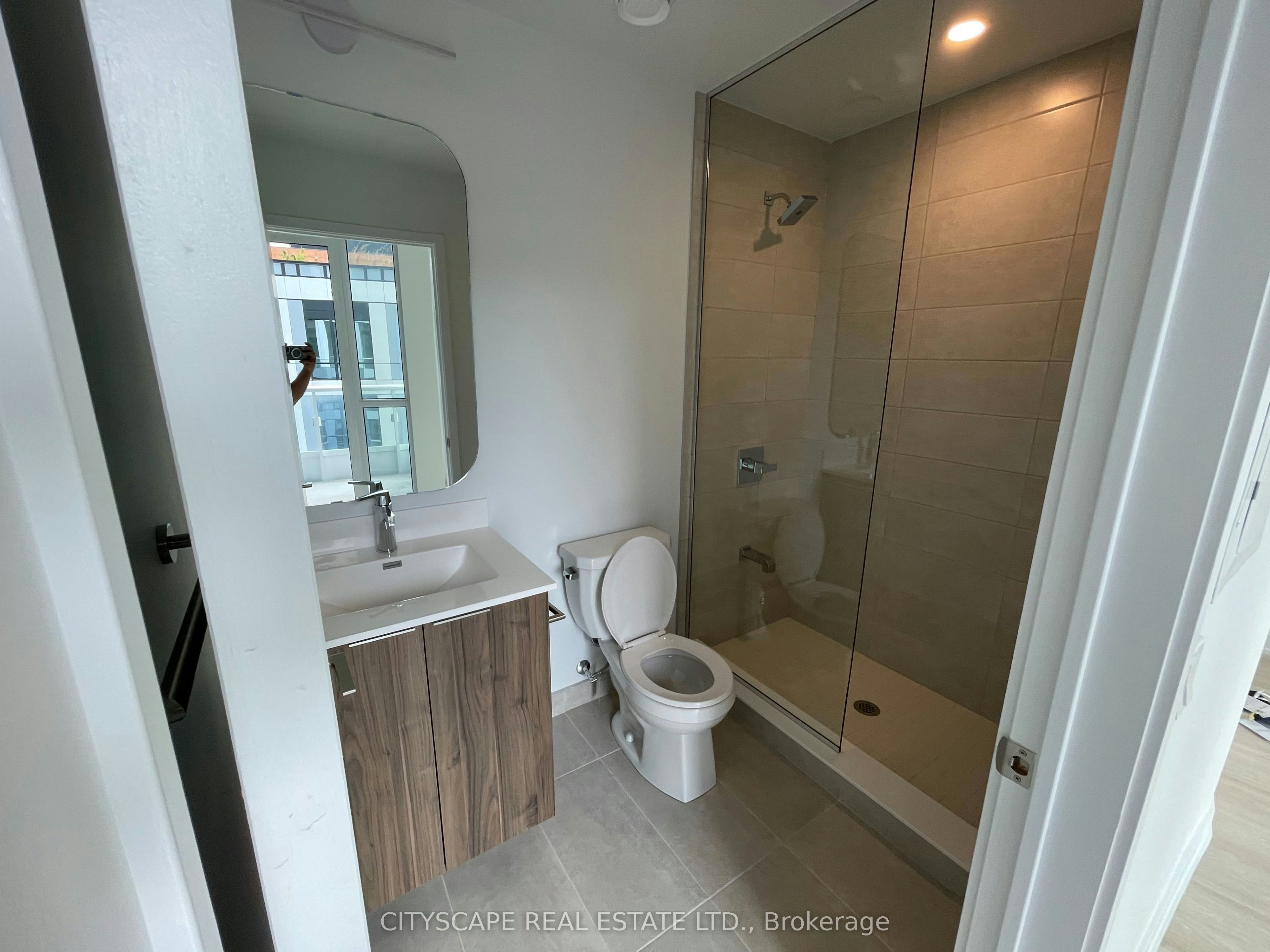 15 Richardson Street, Toronto, ON, M5A 0Y5 - 6