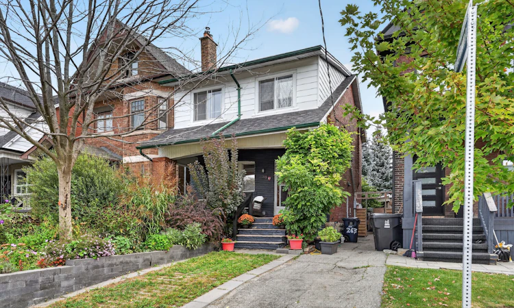 263 Lauder Avenue