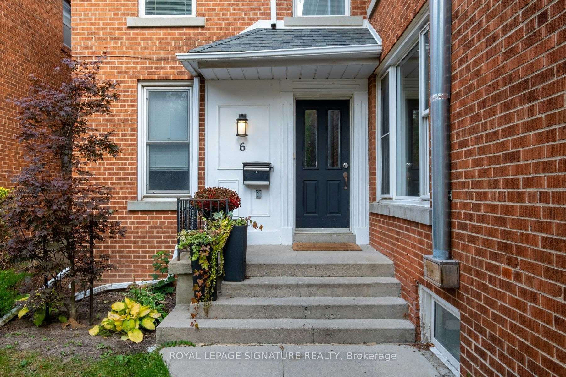 1-6 Markdale Avenue, Toronto, ON, M6C 1S9 - 3
