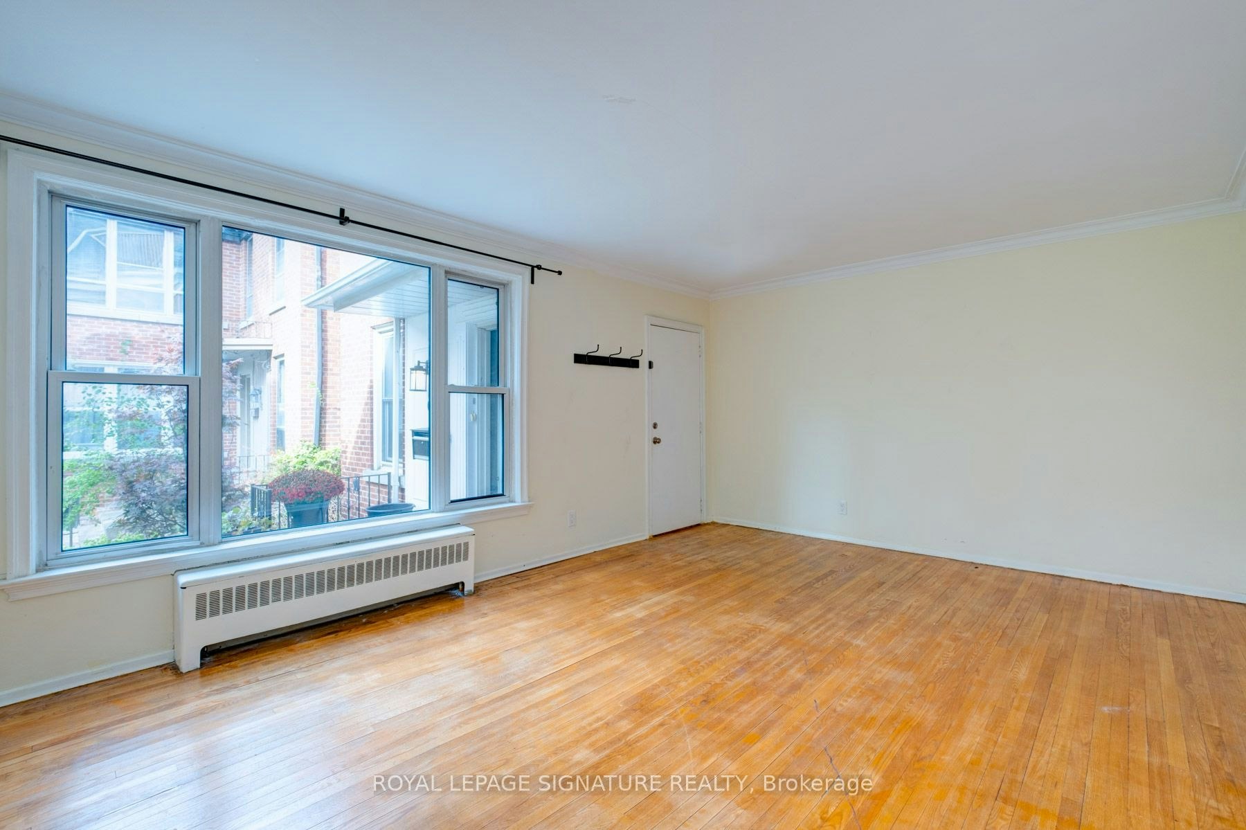 1-6 Markdale Avenue, Toronto, ON, M6C 1S9 - 7