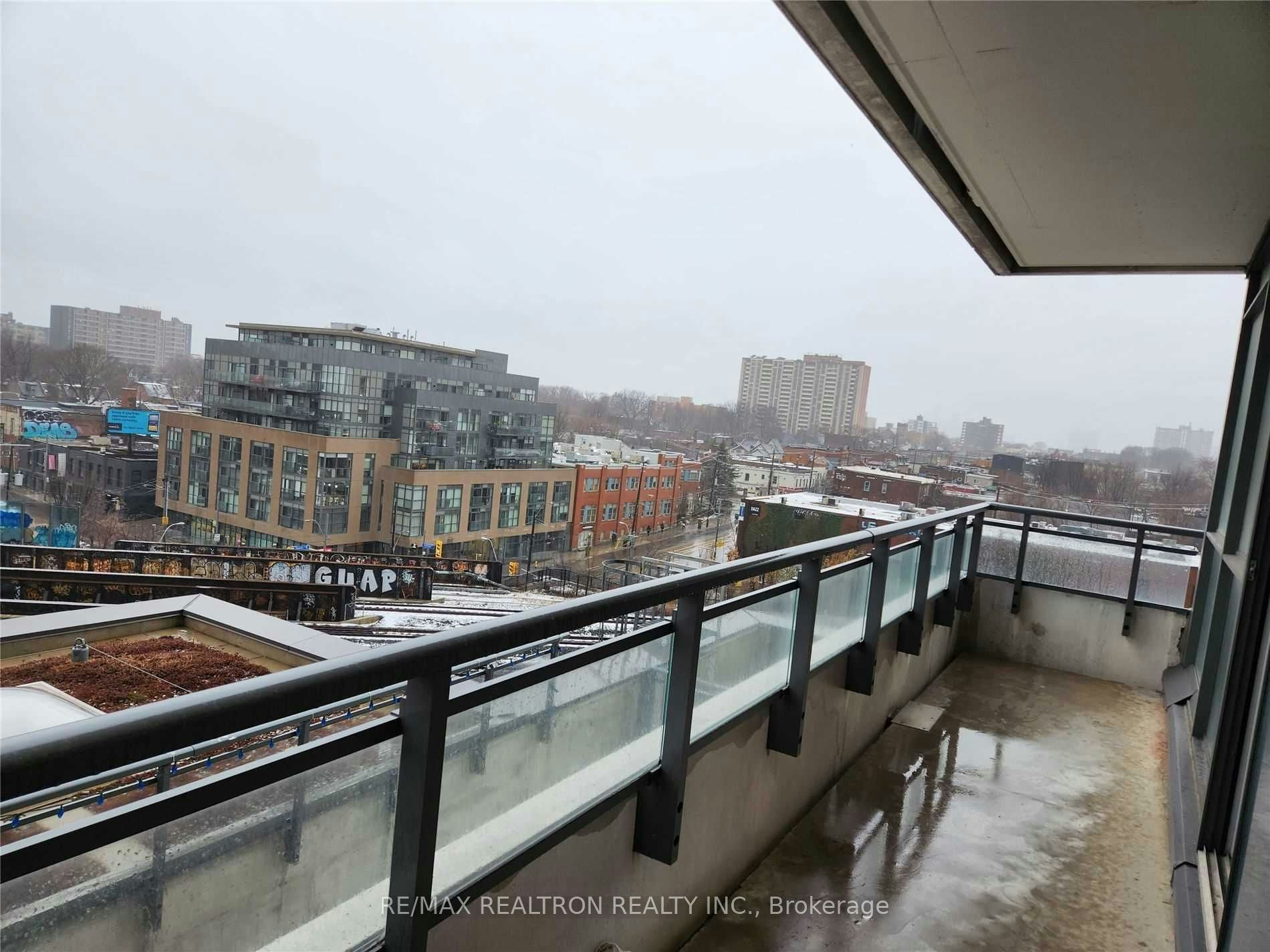 607-20 Minowan Miikan Lane, Toronto, ON, M6J 0E5 - 12