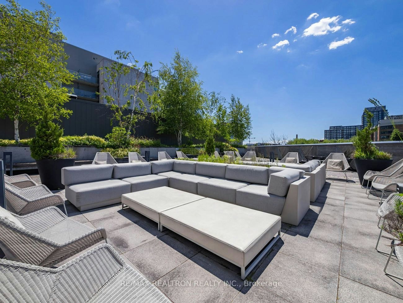 607-20 Minowan Miikan Lane, Toronto, ON, M6J 0E5 - 13
