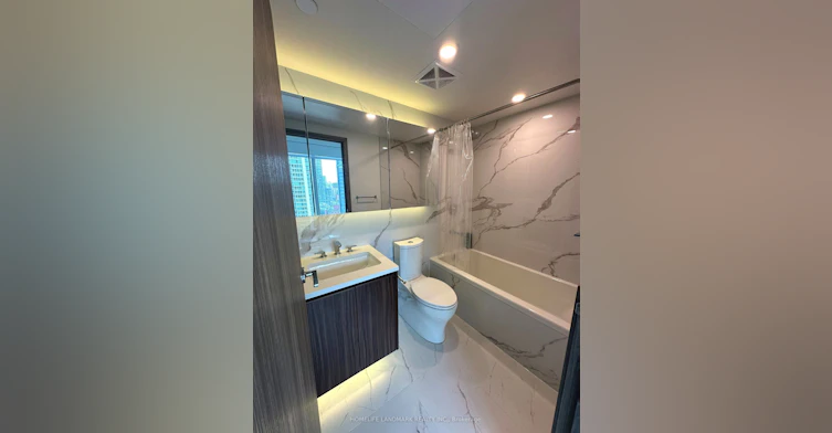1 Concord Cityplace Way, Toronto, ON, M5V 0X3 - 7