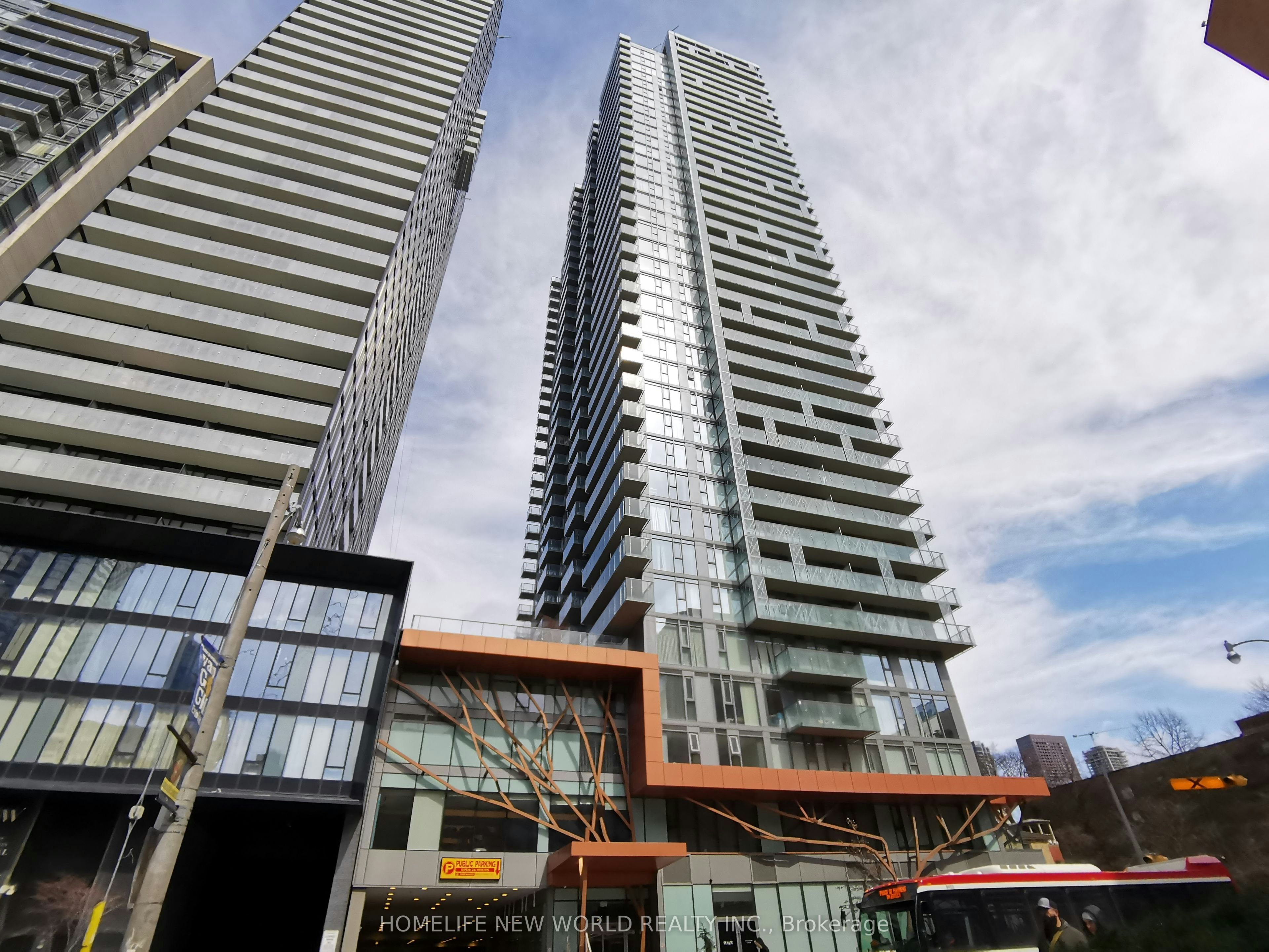 1006-50 Wellesley Street E, Toronto, ON, M4Y 1G2 - 4