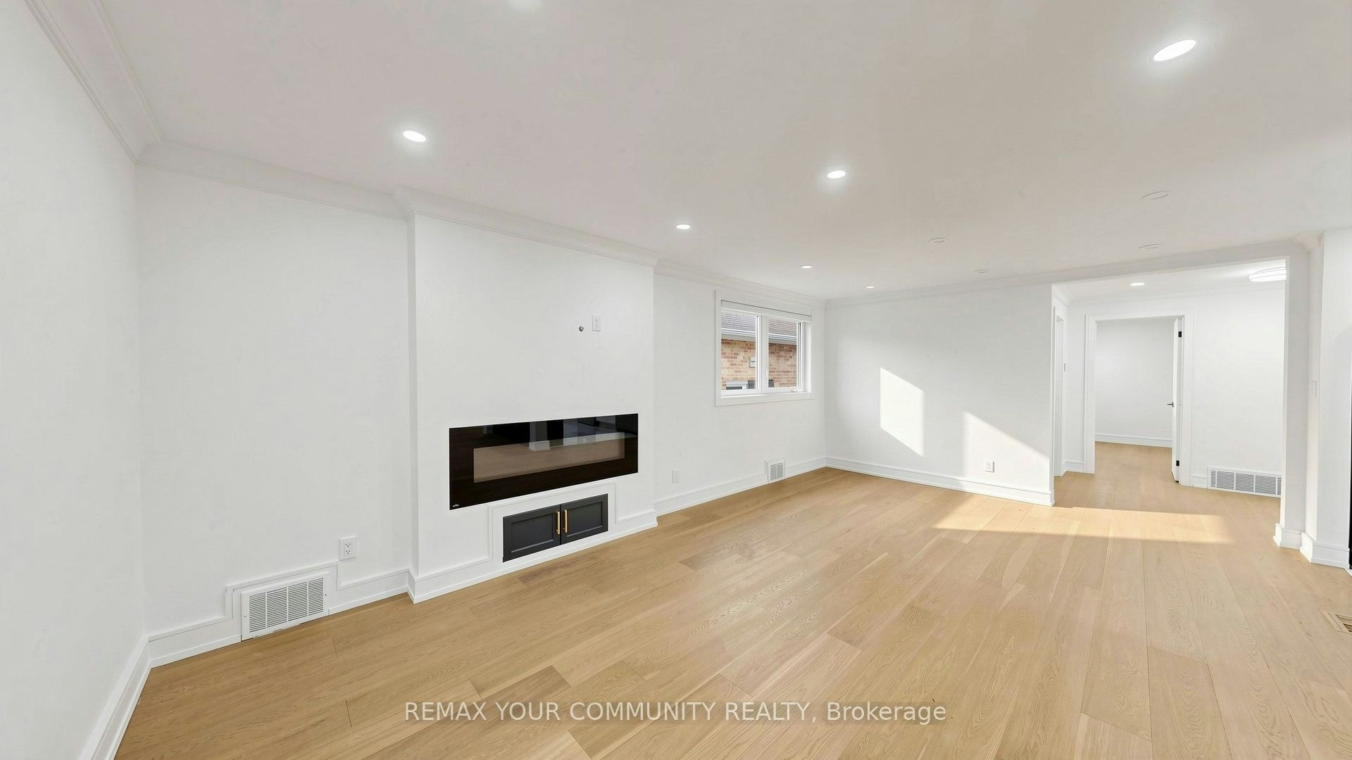 Main Floor-275 Betty Ann Drive, Toronto, ON, M2R 1A9 - 6