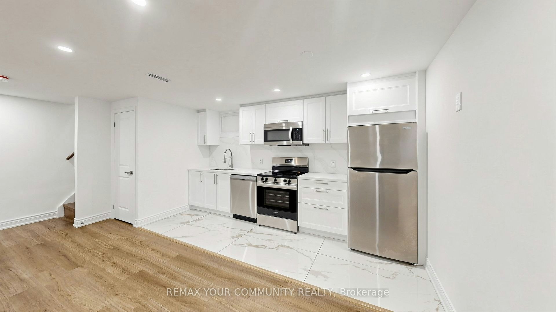 Main Floor-275 Betty Ann Drive, Toronto, ON, M2R 1A9 - 25