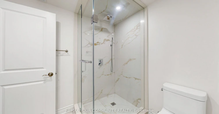 Main Floor-275 Betty Ann Drive, Toronto, ON, M2R 1A9 - 37