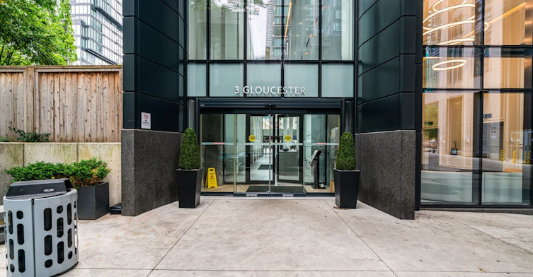 1709-3 Gloucester Street, Toronto, ON, M4Y 0C6