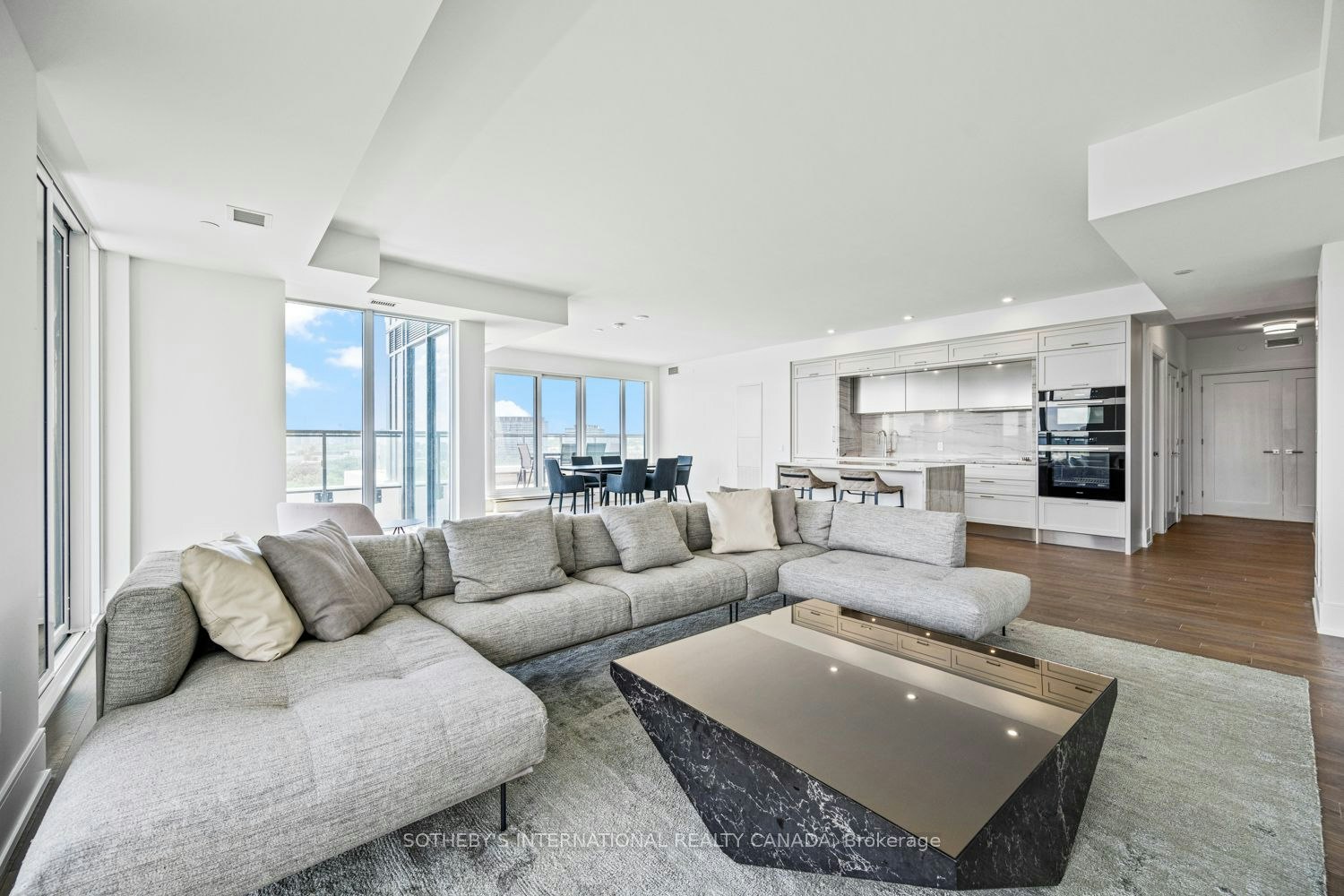 1109-30 Inn ON The Park Drive, Toronto, ON, M3C 0P7 - 2