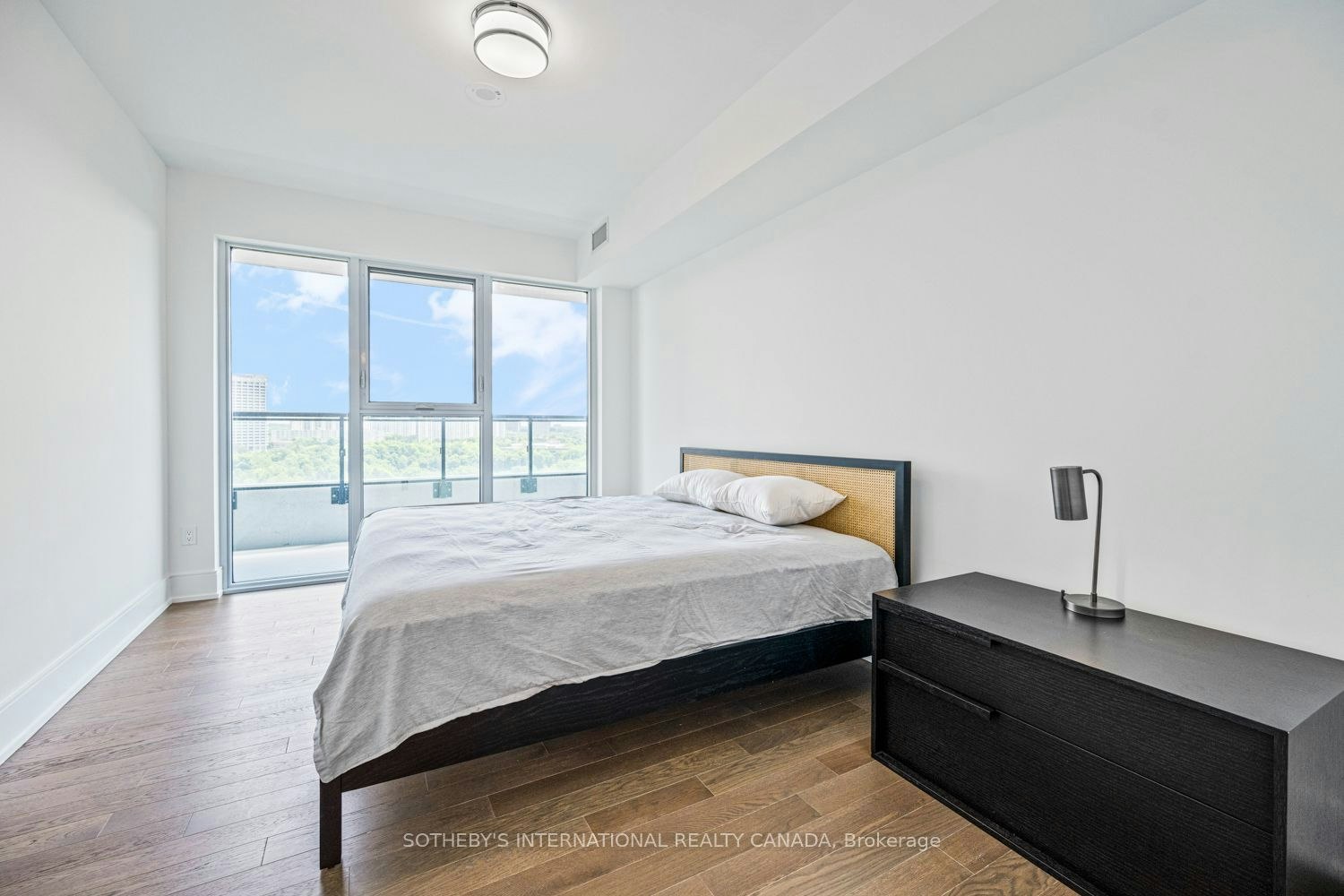 1109-30 Inn ON The Park Drive, Toronto, ON, M3C 0P7 - 16