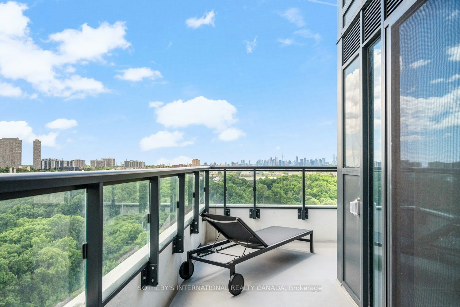 1109-30 Inn ON The Park Drive, Toronto, ON, M3C 0P7 - 30