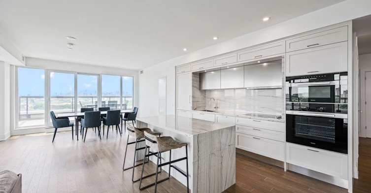 1109-30 Inn ON The Park Drive, Toronto, ON, M3C 0P7 - 5