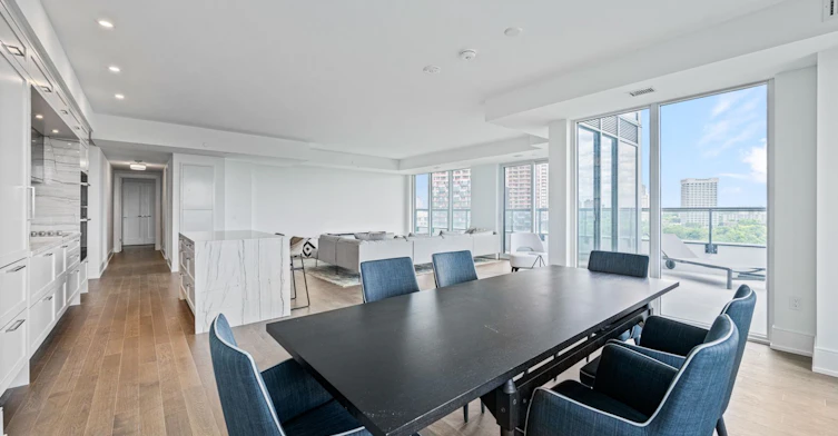 1109-30 Inn ON The Park Drive, Toronto, ON, M3C 0P7 - 10