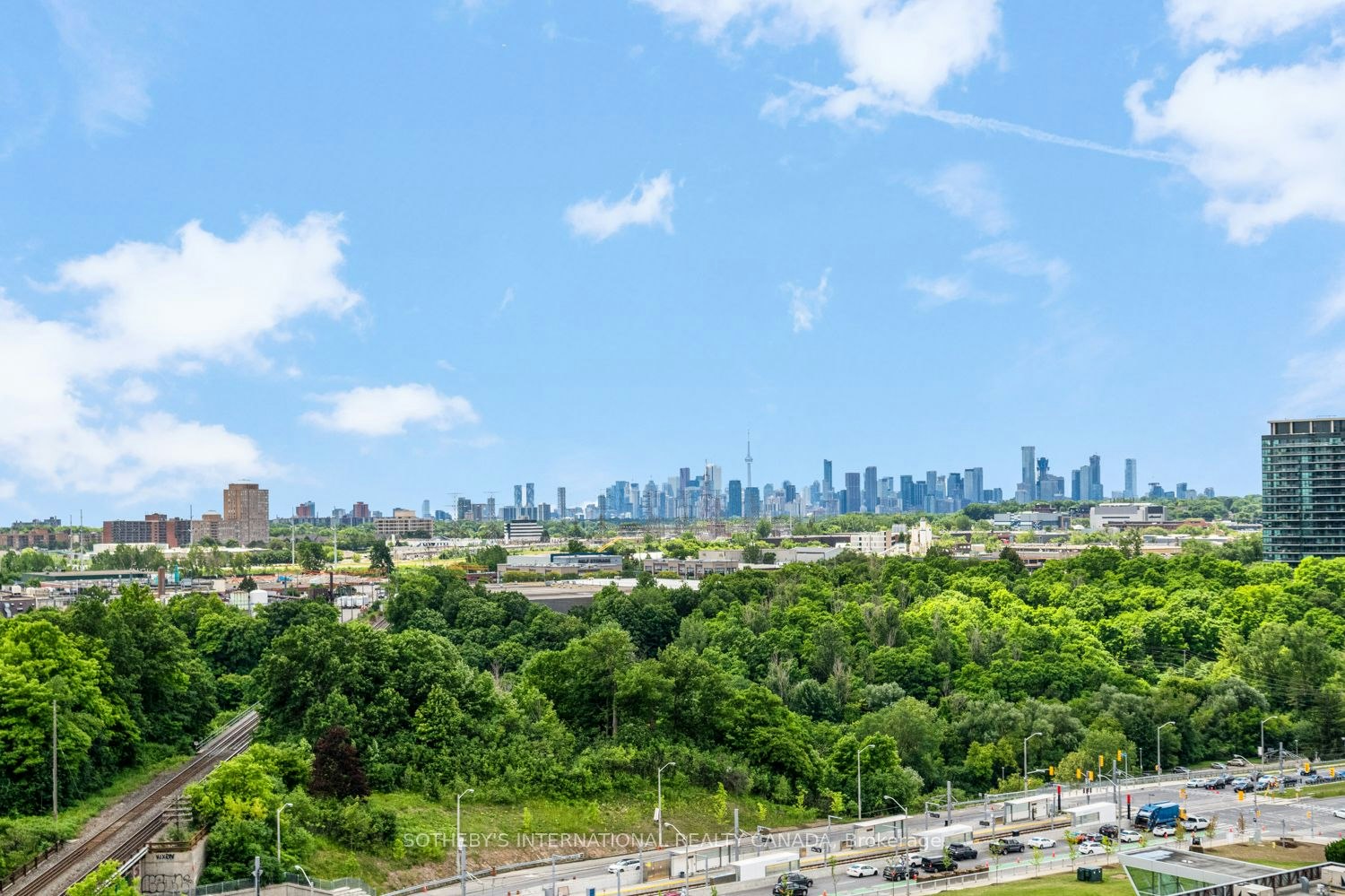1109-30 Inn ON The Park Drive, Toronto, ON, M3C 0P7 - 28