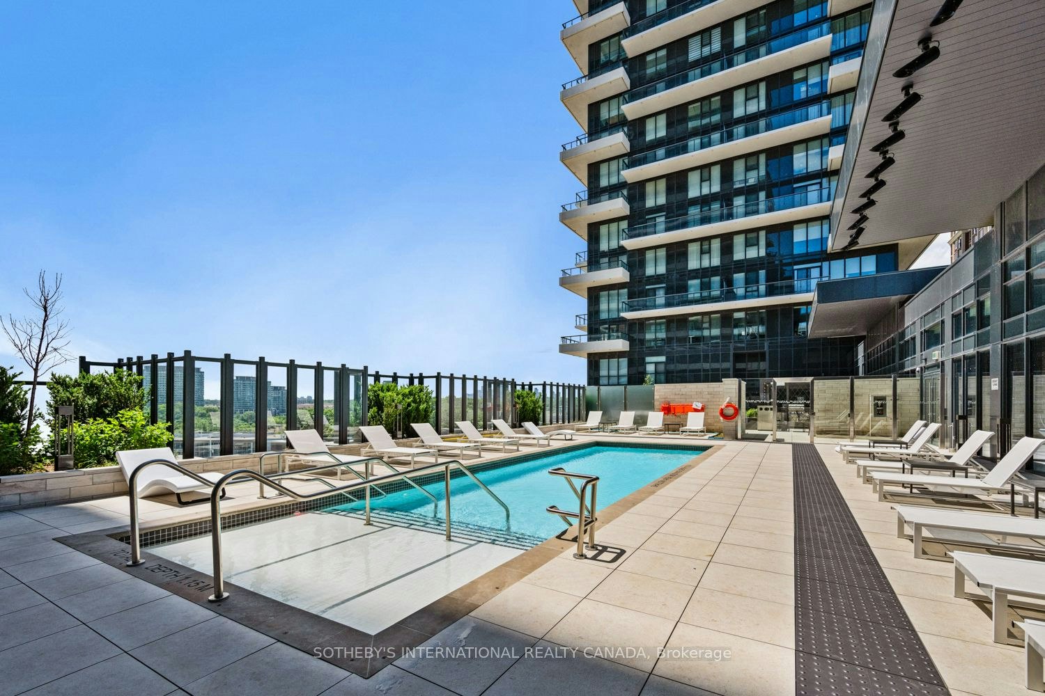 1109-30 Inn ON The Park Drive, Toronto, ON, M3C 0P7 - 35