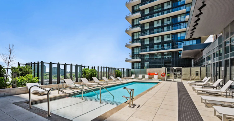 1109-30 Inn ON The Park Drive, Toronto, ON, M3C 0P7 - 35