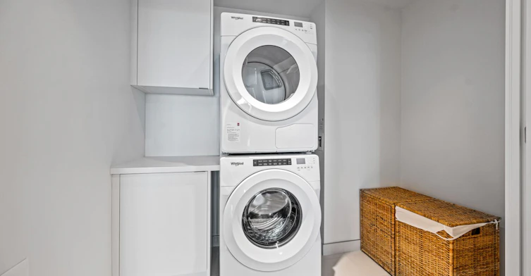 1109-30 Inn ON The Park Drive, Toronto, ON, M3C 0P7 - 26