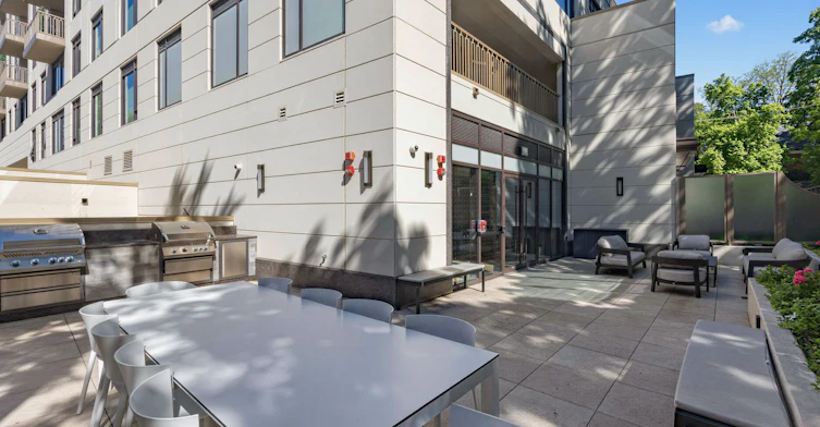 605-1 Strathgowan Avenue, Toronto, ON, M4N 0B3 - 30