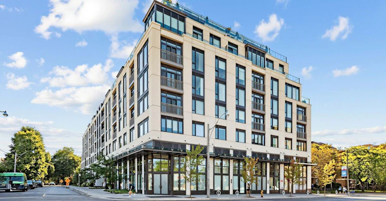 605-1 Strathgowan Avenue, Toronto, ON, M4N 0B3