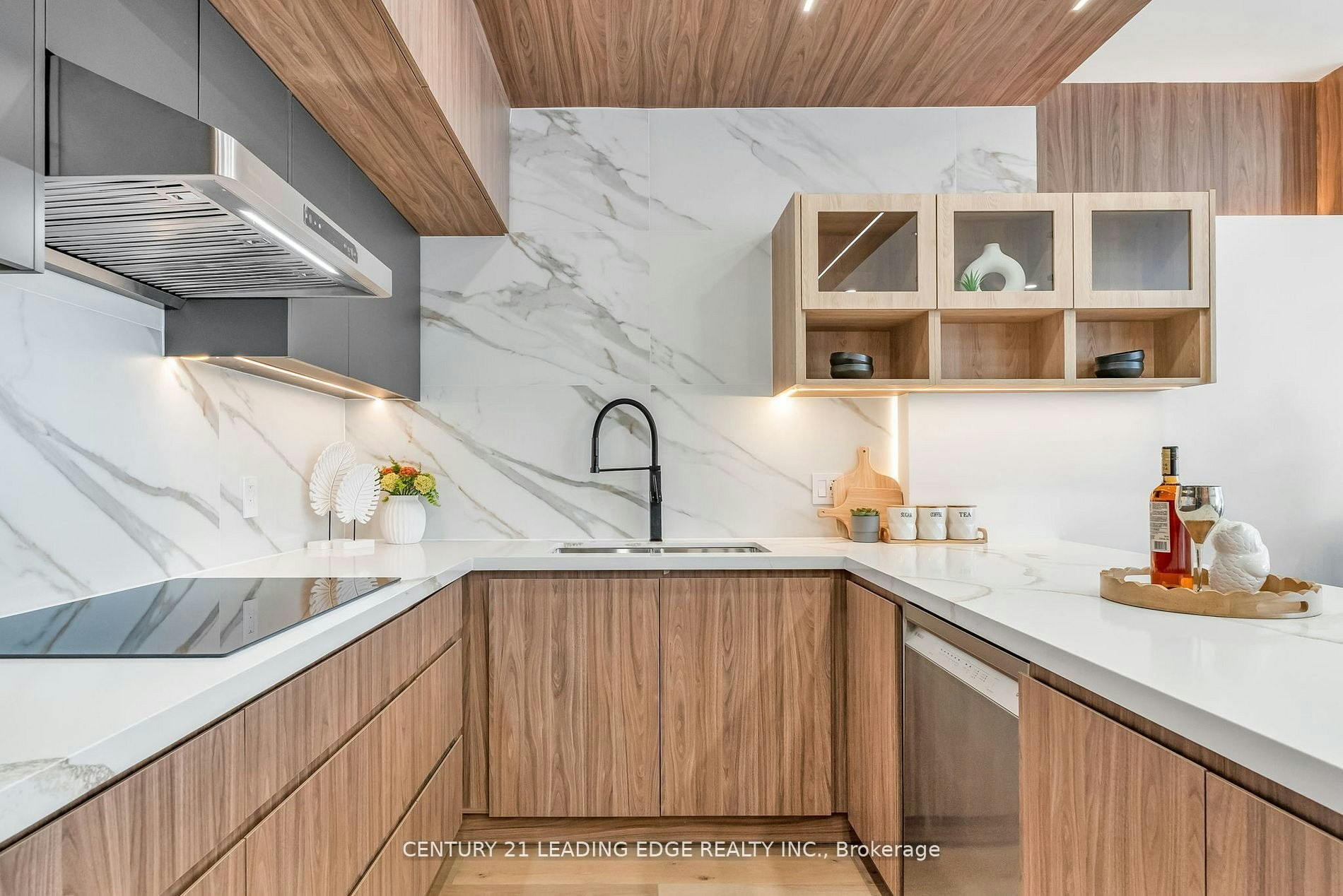 208-1 Watergarden Way, Toronto, ON, M2K 2Z7 - 9