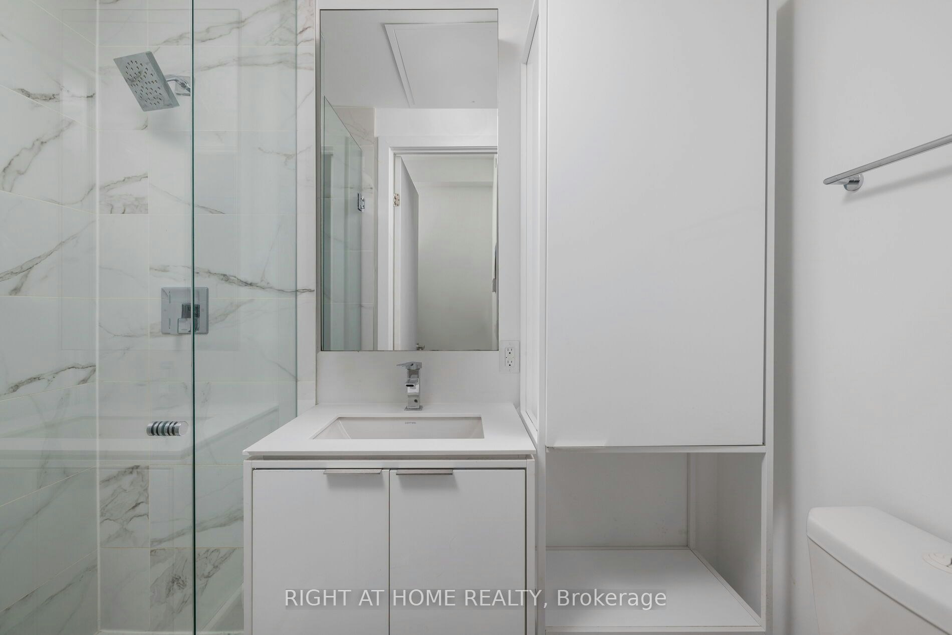 PH09-77 Shuter Street, Toronto, ON, M5B 0B8 - 11