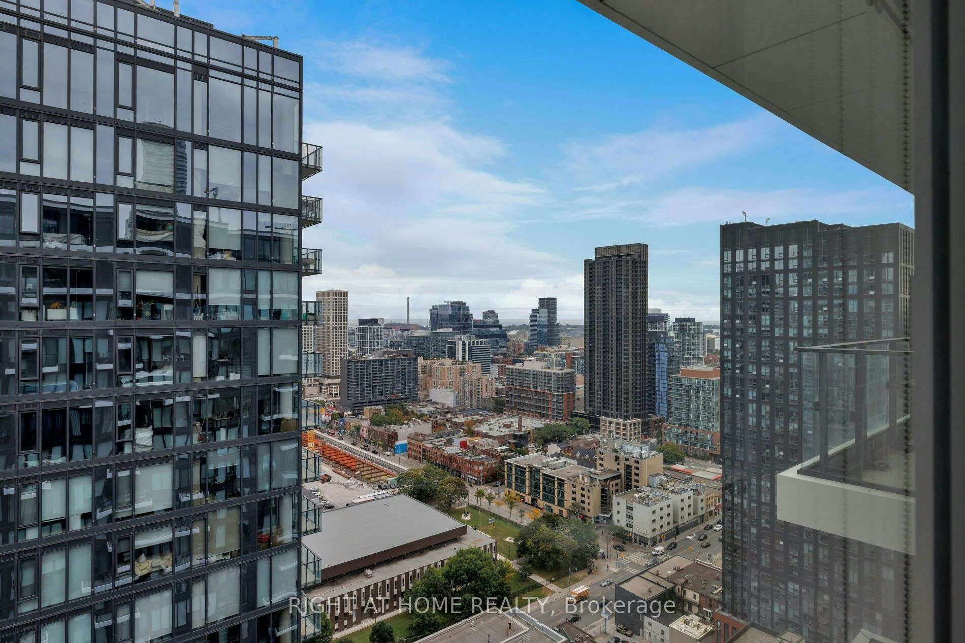 PH09-77 Shuter Street, Toronto, ON, M5B 0B8 - 9