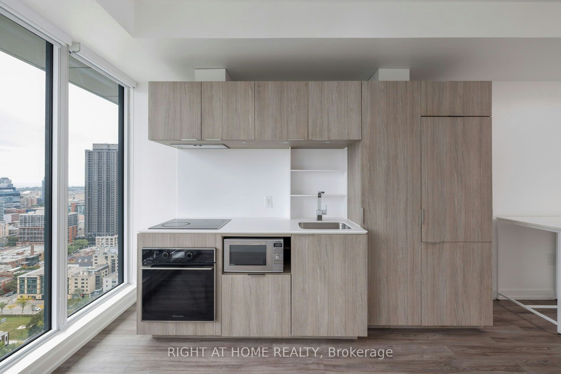PH09-77 Shuter Street, Toronto, ON, M5B 0B8