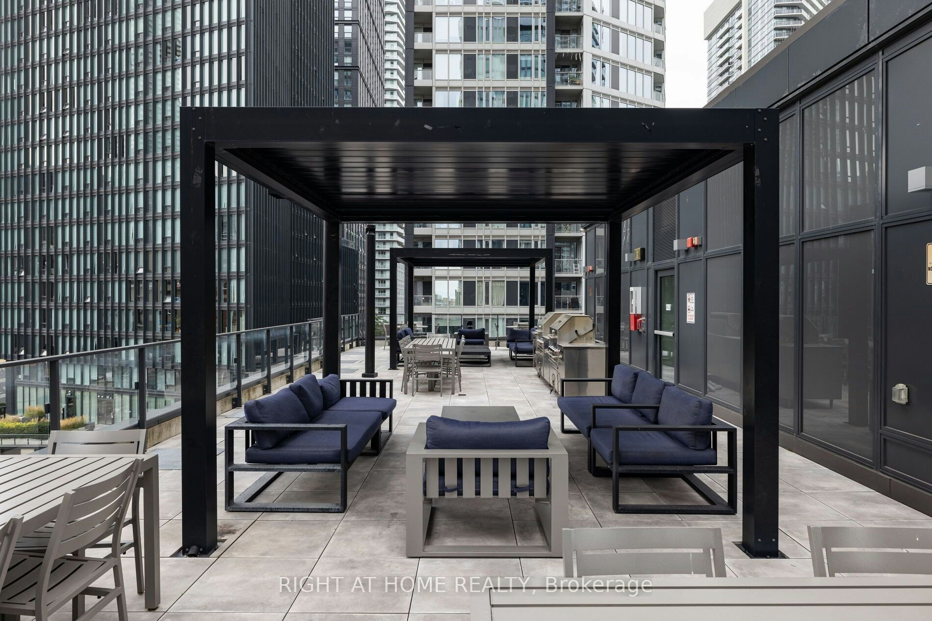 PH09-77 Shuter Street, Toronto, ON, M5B 0B8 - 17