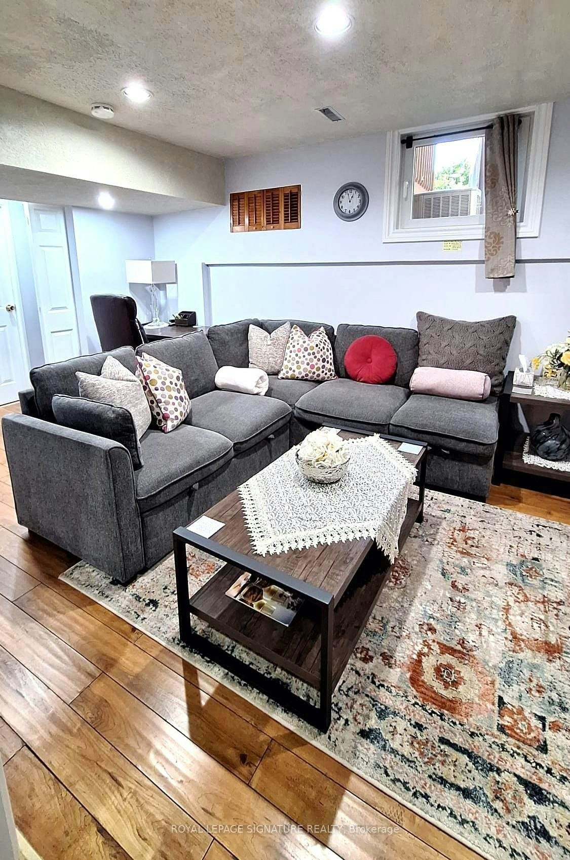 6 Blairville Street, Toronto, ON, M3H 5Y5 - 2