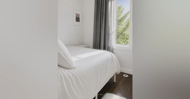 16-68 Carr Street, Toronto, ON, M5T 1B7 - 16