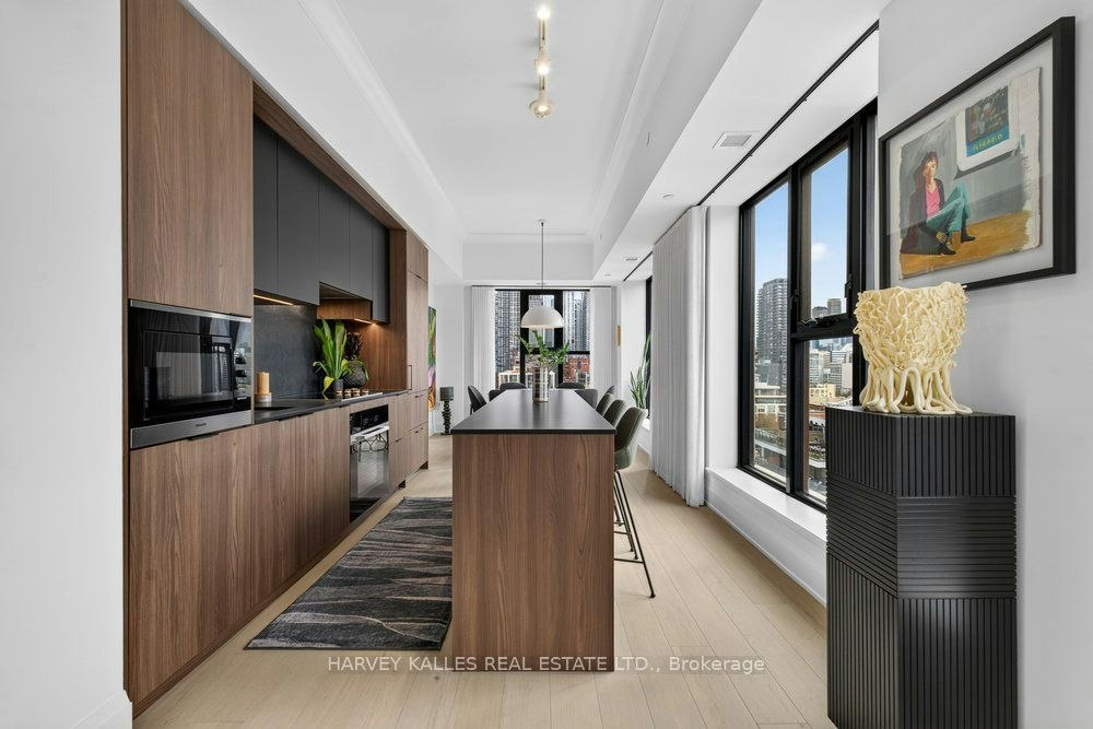 LP03-123 Portland Street, Toronto, ON, M5V 0V9 - 11