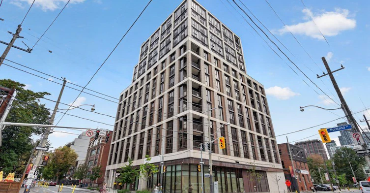 LP03-123 Portland Street, Toronto, ON, M5V 0V9