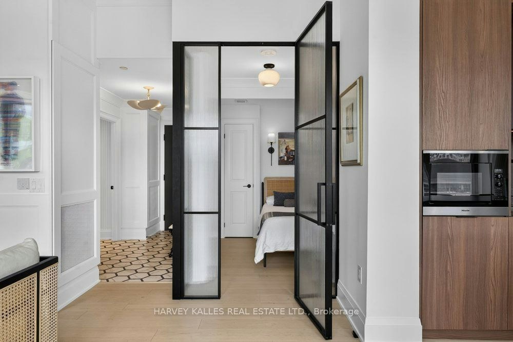 LP03-123 Portland Street, Toronto, ON, M5V 0V9 - 8