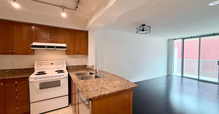 558-313 Richmond Street E, Toronto, ON, M5A 4S7 - 2