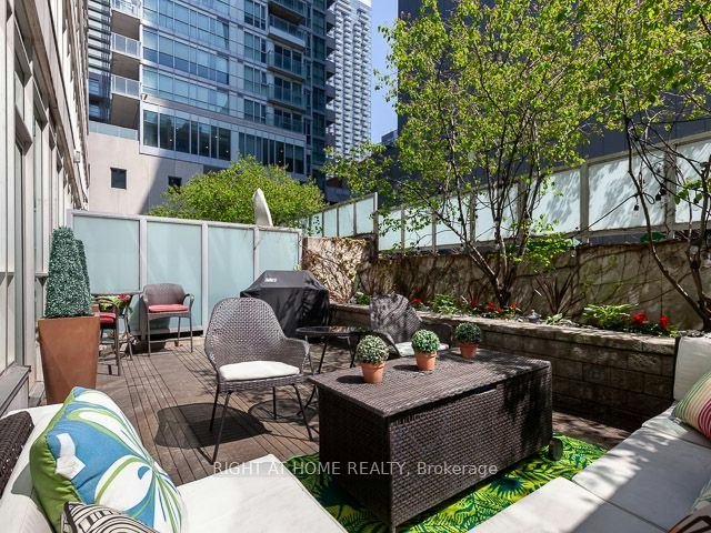 G21-350 Wellington Street W, Toronto, ON, M5V 3W9 - 18