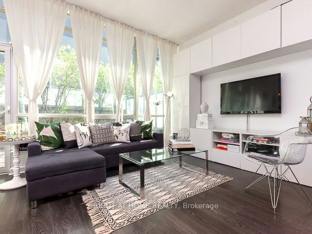 G21-350 Wellington Street W, Toronto, ON, M5V 3W9 - 4