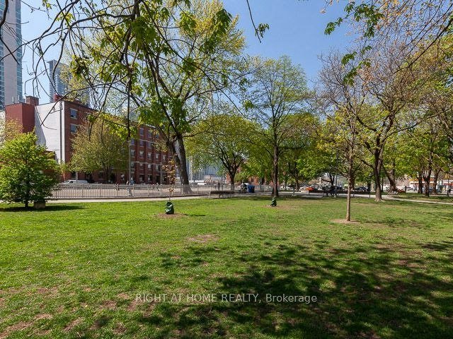 G21-350 Wellington Street W, Toronto, ON, M5V 3W9 - 26