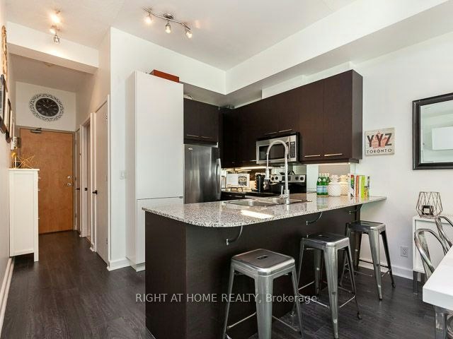 G21-350 Wellington Street W, Toronto, ON, M5V 3W9 - 9